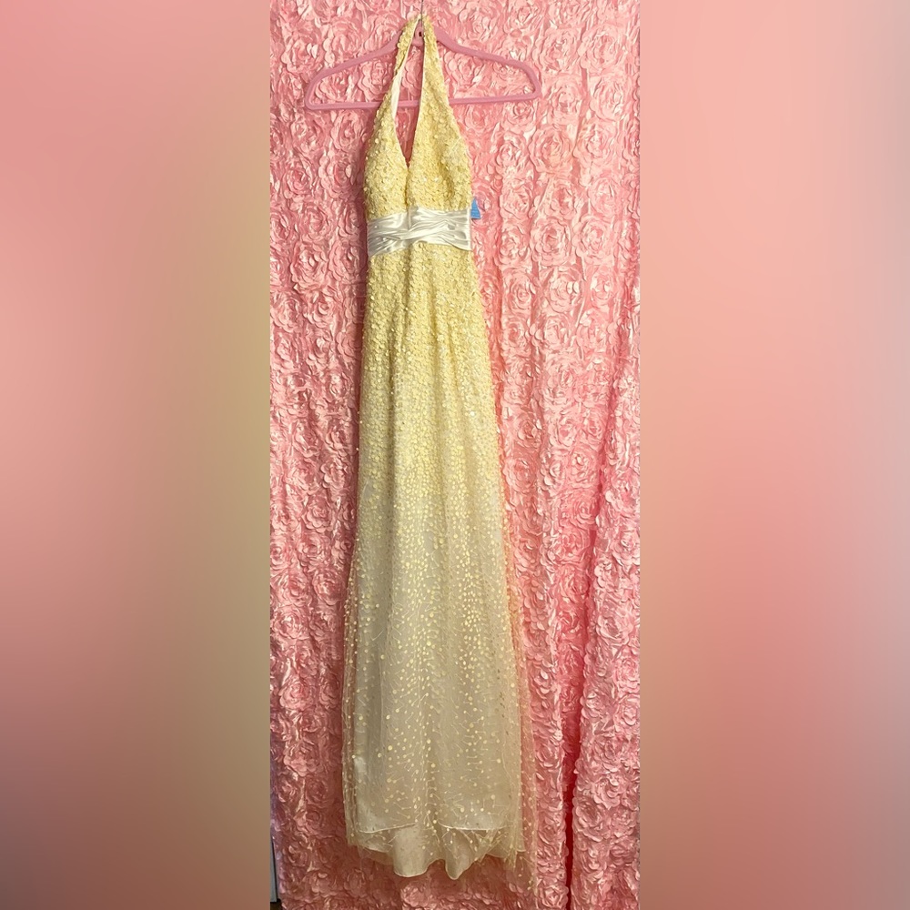Beyond by Jovani Size 0 Dress